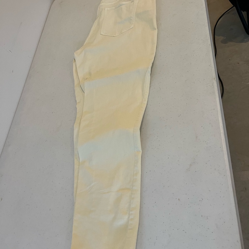 Gloria Vanderbilt Women's Cream Skinny Jeans. The color is yellow